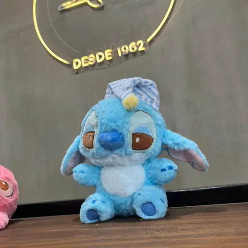 Peluche stitch con gorro 